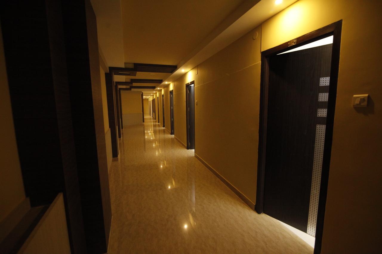 Hotel Kasi Inn Tandzsávúr Kültér fotó